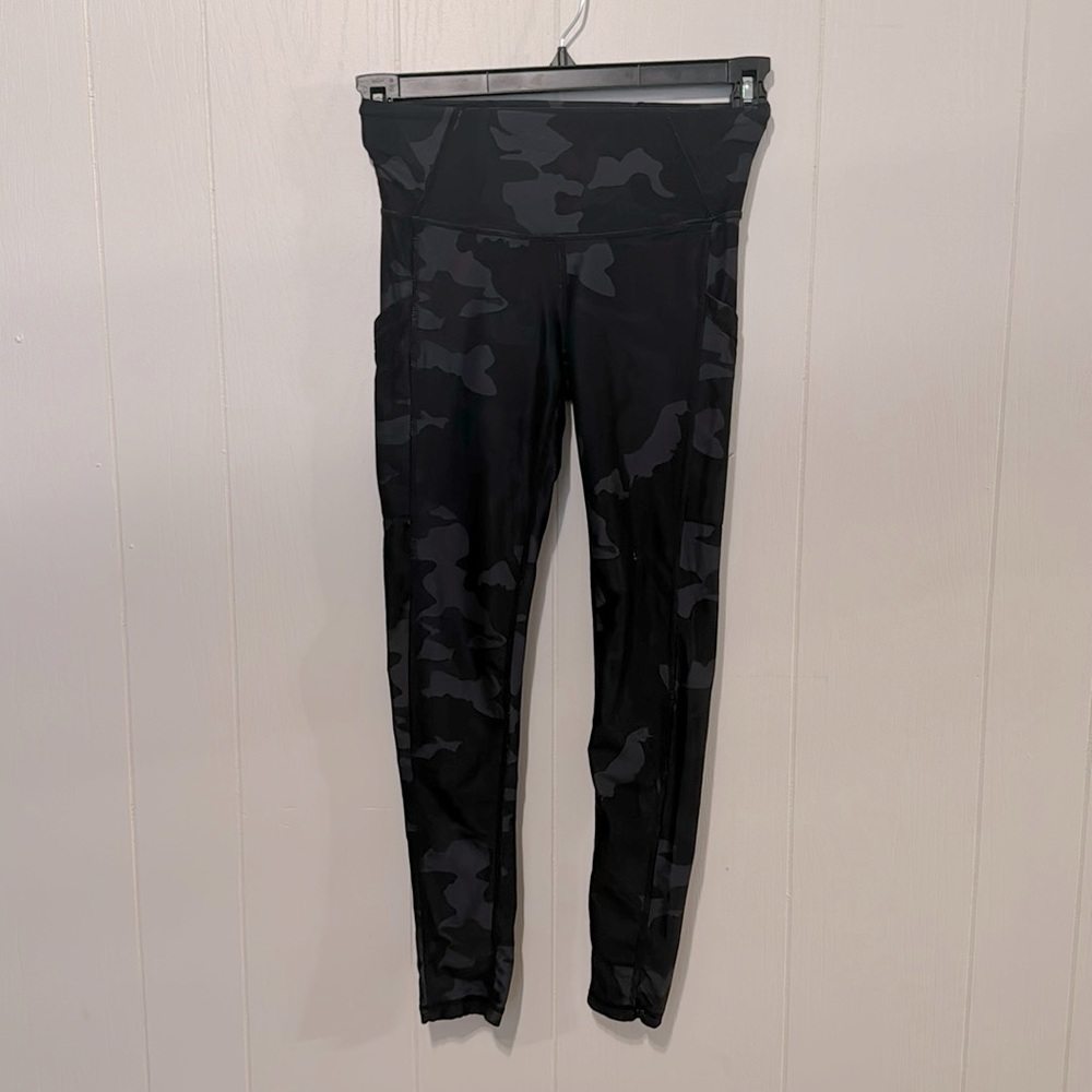 Xs Prana black camo leggings